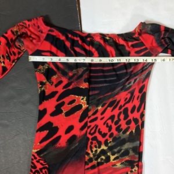 Ducci Stunning Mermaid Dress with Half Sleeves, Off the Shoulder or Boat neck - Picture 5 of 11